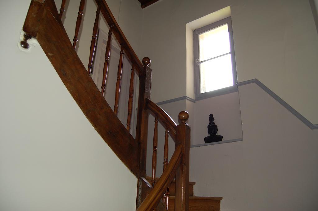 La Vieille Ecole Bed and Breakfast Bourgougnague Buitenkant foto