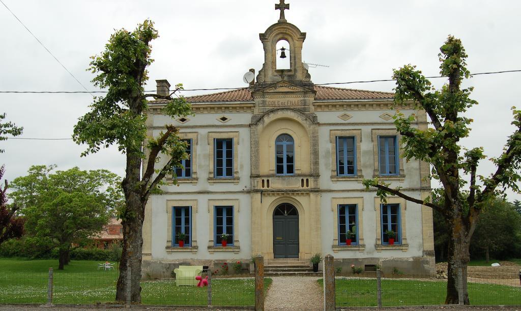 La Vieille Ecole Bed and Breakfast Bourgougnague Buitenkant foto